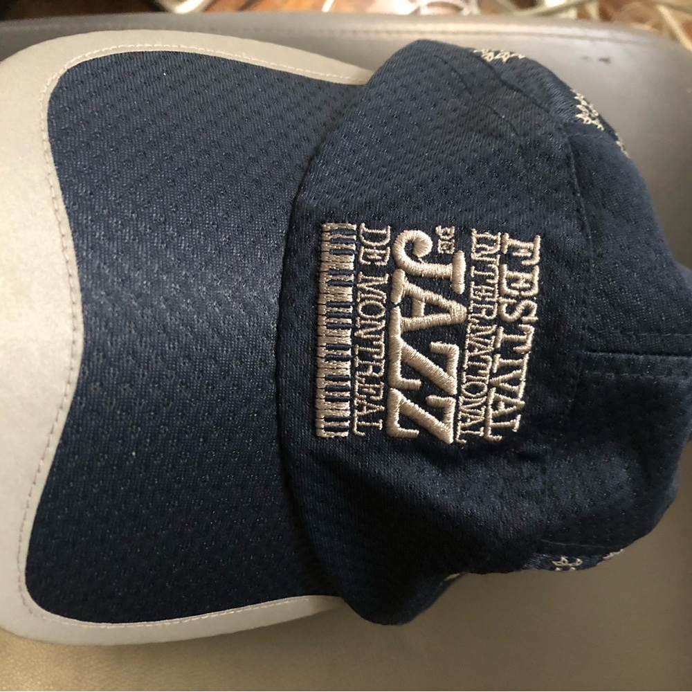 Festival International de Jazz de Montreal Cap unisex cap